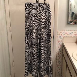 Women’s Silky polyester  pants wide leg pants.